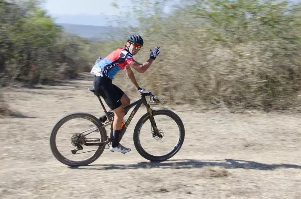 DOMINADOR. Sundblad gozó cada tramo del primer día de competencia. foto de JORGE BUSTOS