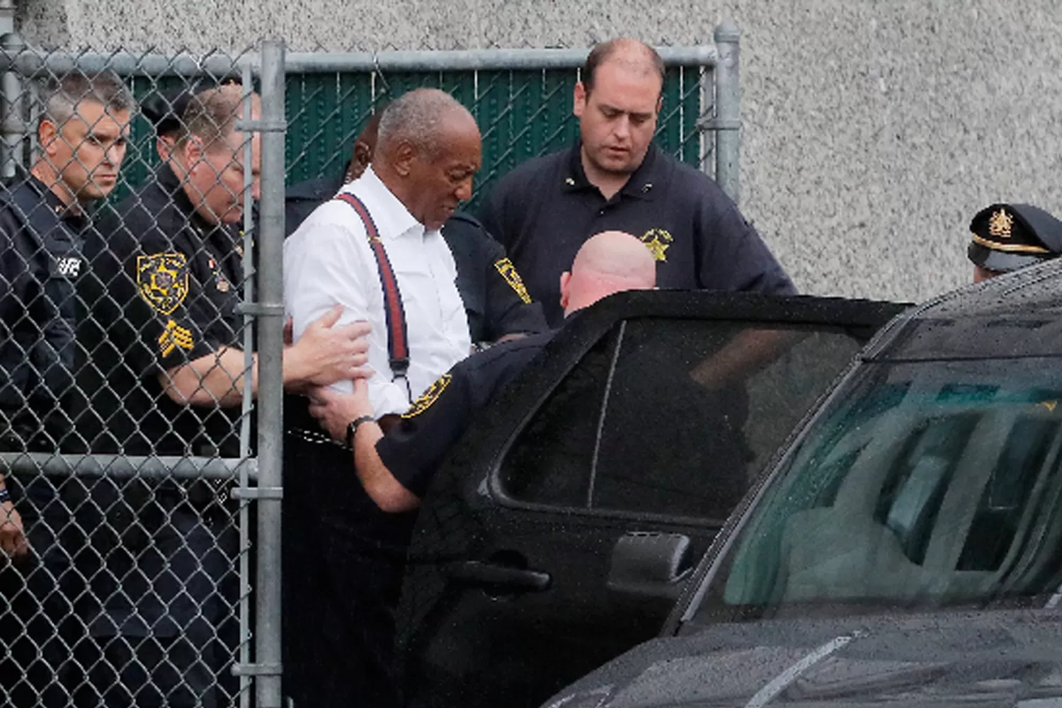 Bill Cosby fue condenado a entre tres y 10 años de prisión por abuso sexual