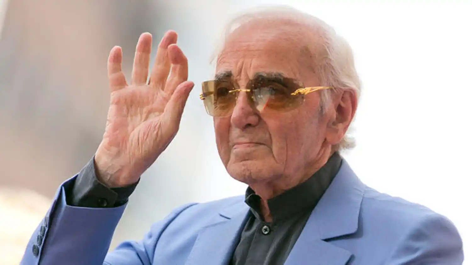 CHARLES. Tenía seis hijos y vivía en Francia.