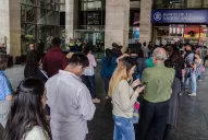 Ya rige la ley para terminar con las filas eternas en organismos públicos y privados