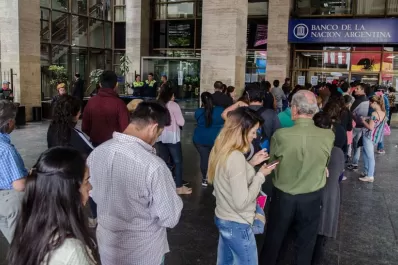 Ya rige la ley para terminar con las filas eternas en organismos públicos y privados