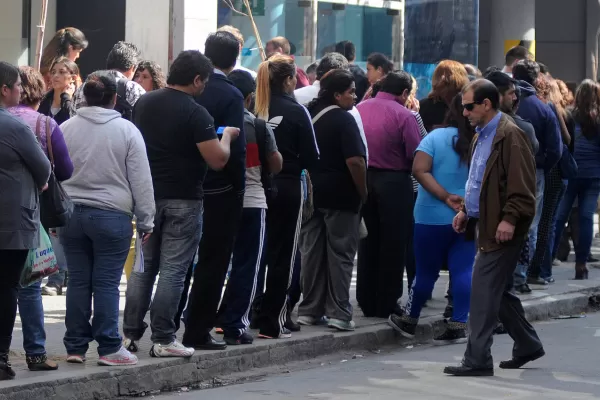 Nueve preguntas y respuestas sobre la ley para terminar con las filas