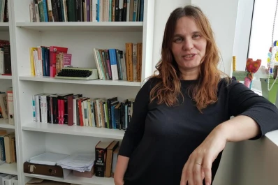 Karina Galperín: “La lengua busca nombrar un tercer género”
