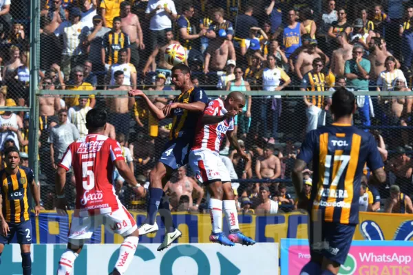 Unión goleó a Central en Rosario y se prende en la lucha