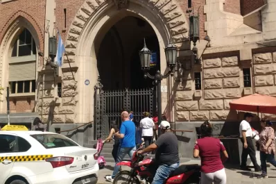 Por una protesta, se interrumpió la atención en el Correo durante dos horas