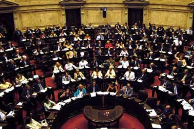 Diputados opositores buscarán frenar el recargo al gas con una sesión especial