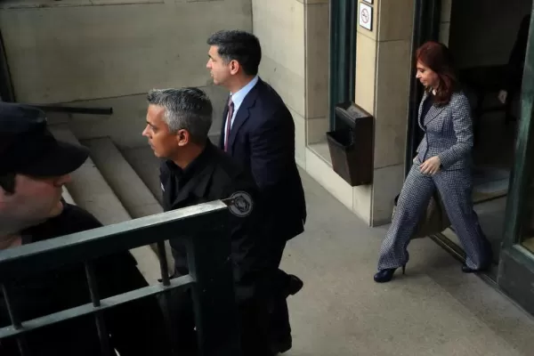 Un fallo sobre “Hotesur” complica a Cristina