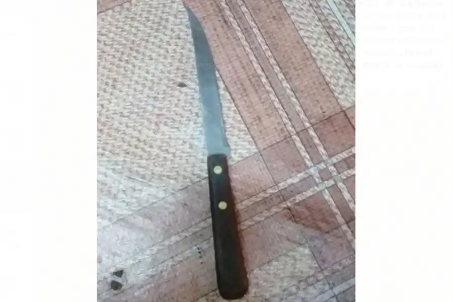 EL ARMA SECUESTRADA. Con este cuchillo amenazaron al taxista.
