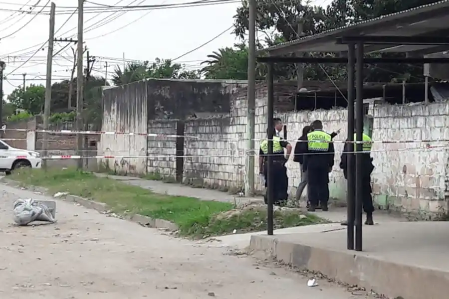 La zona donde la obra fue encontrada esta mañana. FOTO TOMADA DE TWITTER.COM/RADIOBICENTENA1