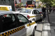 Cuando no son los 'pirañas' son los pasajeros, dicen los choferes de taxis