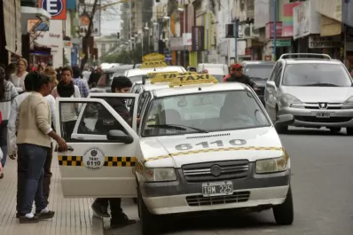 Referentes de taxistas aseguran que sufren 60 robos por día