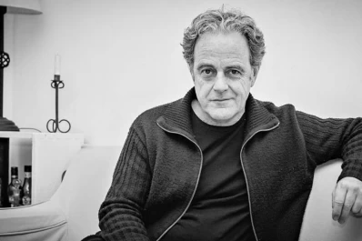 Novela que bucea en lo confesional