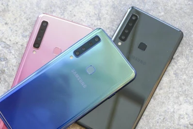 Samsung presentó un celular con cuatro cámaras traseras