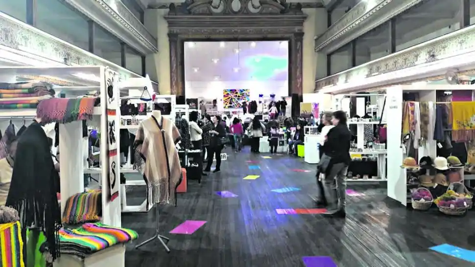 La artesanía se apoderó del Mercado Cultural