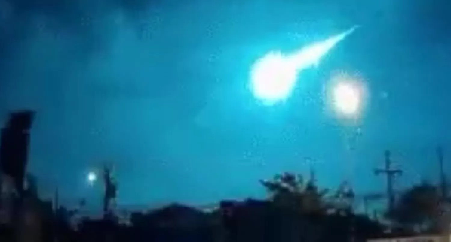 LA NOCHE SE HIZO DE DÍA. A causa del meteorito se iluminó la noche en Corrientes.