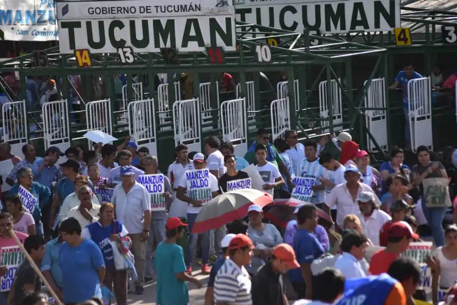 ¿Que pasó en el hipódromo? Todas las perlitas que dejó el acto peronista