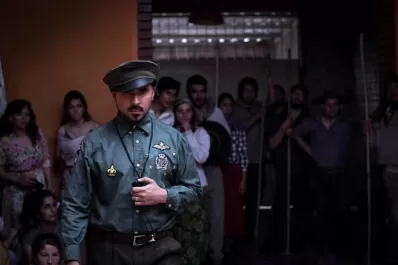 Mujeres lideran el pueblo en las calles