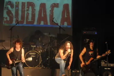 La agenda para esta noche viene con toda la música para elegir