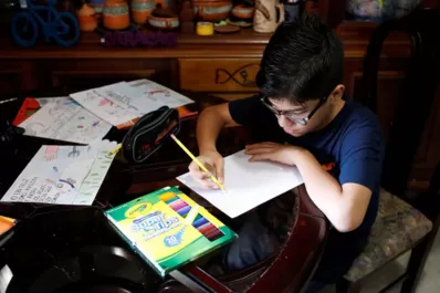 Un adolescente retrata la crisis de Venezuela con caricaturas que trascienden las fronteras