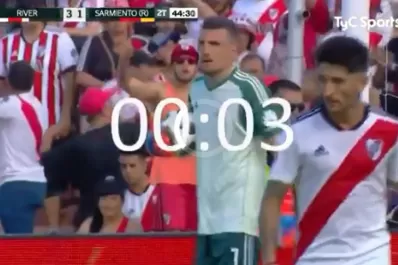 Por el gol de Banfield recordaron el día que Armani retuvo la pelota 17 segundos y el mismo árbitro no cobró nada