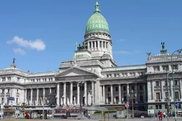 El Ministerio de Seguridad denunció a un grupo anarquista que convocó a incendiar el Congreso