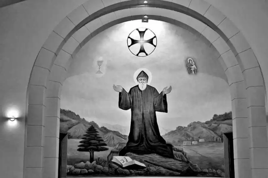 SAN CHARBEL. El primer santo de rito oriental canonizado desde el siglo XIII. Era un ermitaño. 
