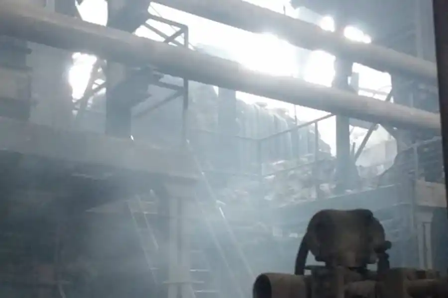 EXPLOSIÓN EN EL INGENIO LA FLORIDA. Dos operarios resultaron heridos.