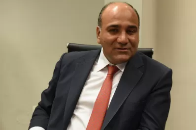 Manzur parte en una nueva gira internacional