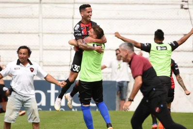 Patronato consiguió un agónico triunfo ante Central en Paraná