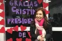 Empleados de Aeroparque decoraron la terminal para despedir a Cristina Kirchner