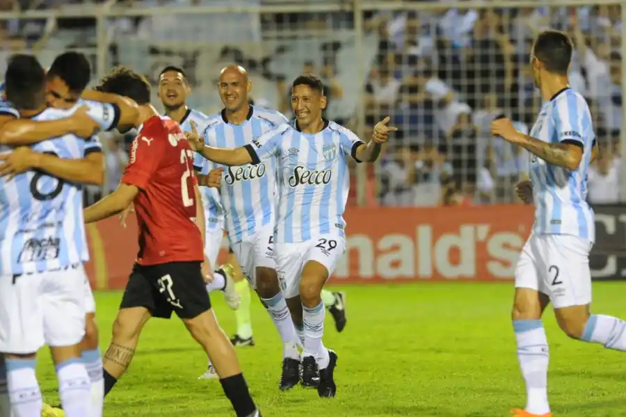 Las seis caras de Aliendro, el hombre del momento en Atlético