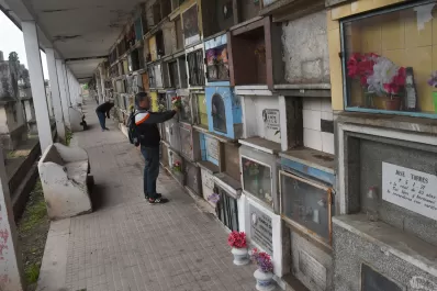 Día de los Fieles Difuntos: cuáles serán los horarios de las misas en los cementerios