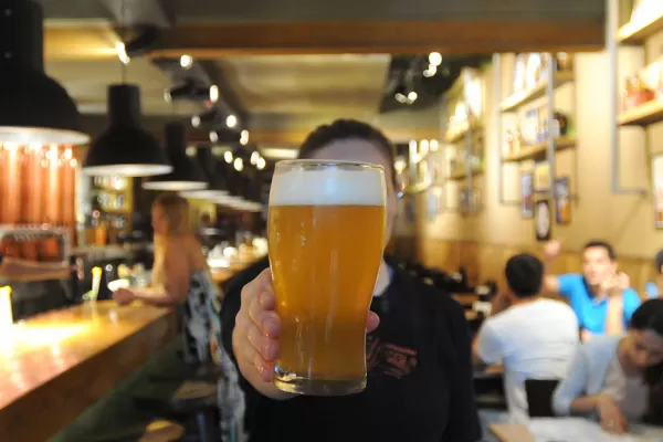 Piden regular la producción y comercialización de cerveza artesanal en Tucumán