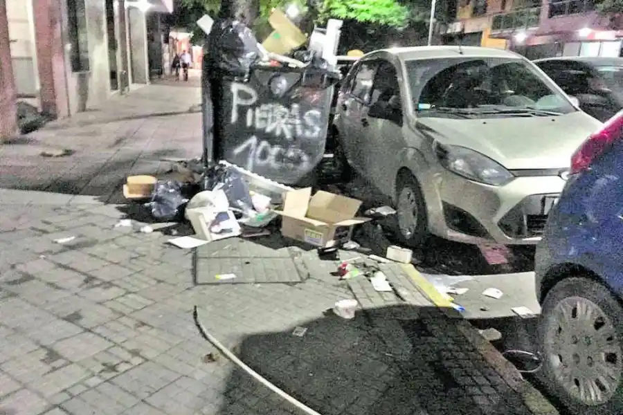 Robo en el estacionamiento de un super