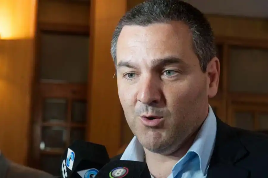 Alberto Colombres Garmendia