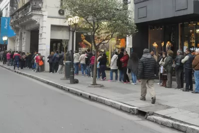 ¿No más filas? A un mes de la ley de tiempo de espera, se labraron siete actas