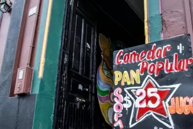 El Comedor Popular de Santos Discépolo no cierra sus puertas y mantiene el menú a $25