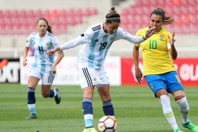 La Selección Femenina de fútbol juega el repechaje para el Mundial: hora, TV y el resto de la agenda deportiva