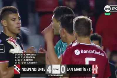 Papelón en San Martín: Acevedo escupió a Gaibor y en las redes no lo perdonaron