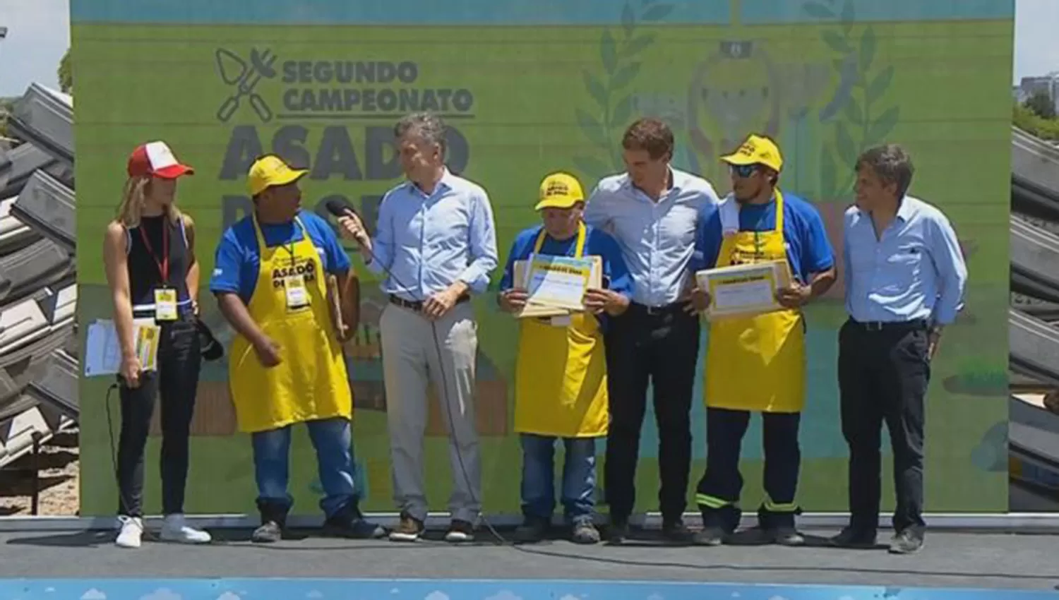 El presidente Mauricio Macri asistió a la nal del Campeonato de Asado de Obra.