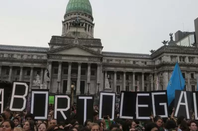 Diputados elevaron un proyecto para penar a quienes impidan la interrupción legal de un embarazo