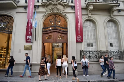 Chocobar: el docente del que nadie se anima a hablar bien en la facultad de Derecho
