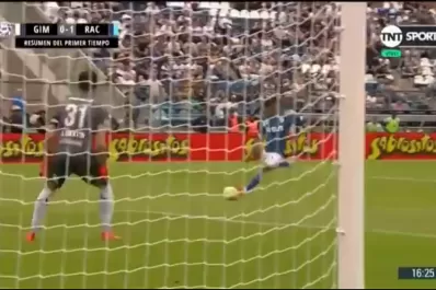 Racing goleó a Gimnasia en La Plata y continúa en lo más alto de la Superliga