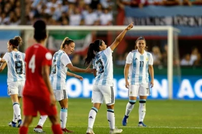 La Selección de Fútbol Femenino busca la clasificación al Mundial: hora, TV y el resto de la agenda deportiva