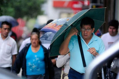 Tucumán continúa bajo alerta meteorológica por fuertes tormentas