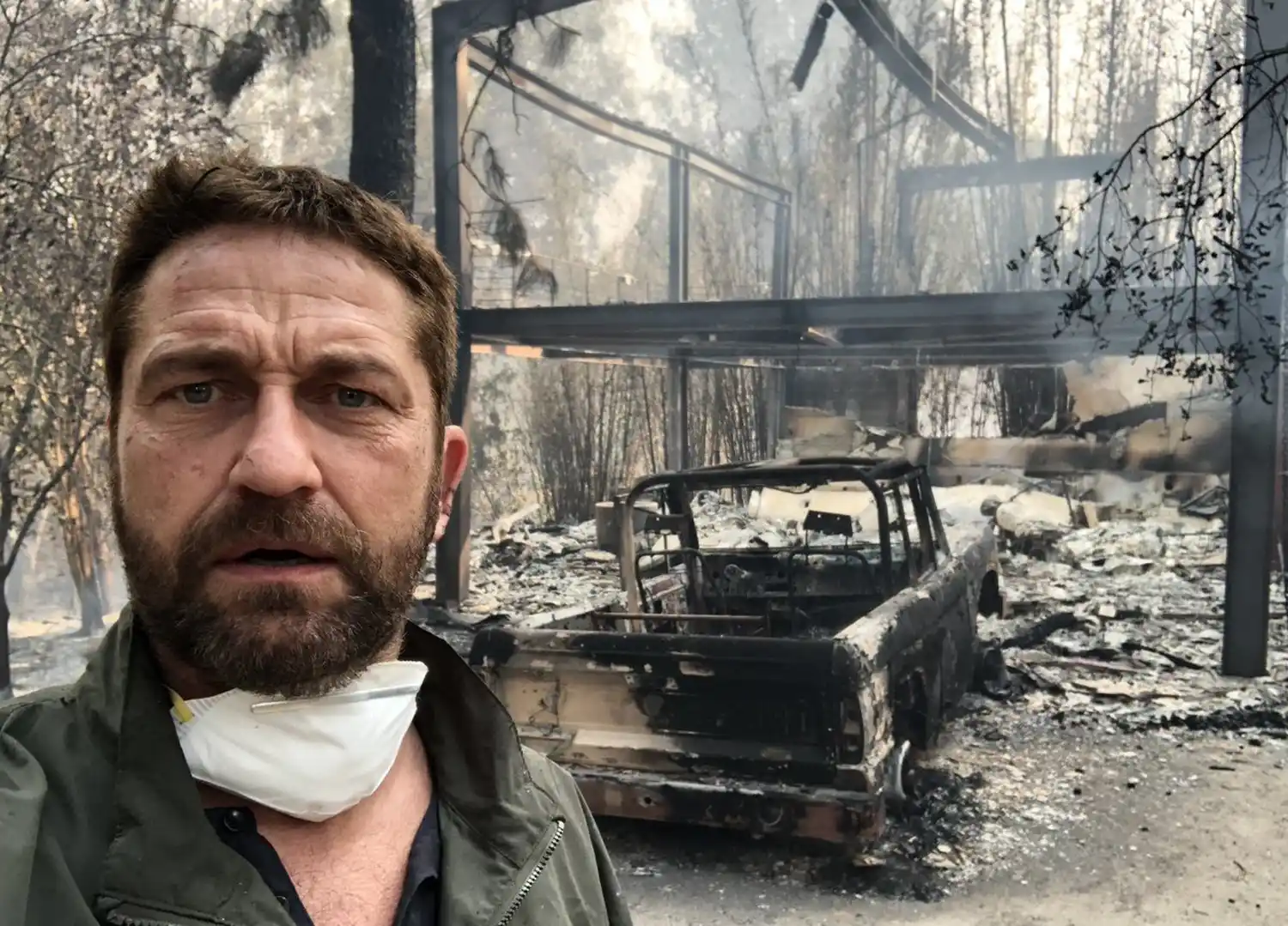 GERARD BUTLER. Otra de las víctimas de los incendios. 