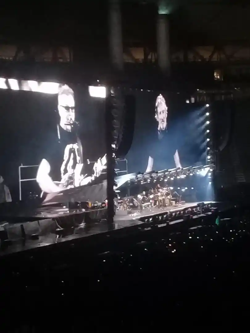 LA PRESENTACIÓN DE LEÓN GIECO.- 