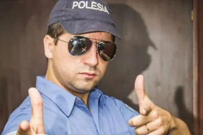 Video: el incómodo momento que tuvo que pasar el Oficial Gordillo por dejar mal estacionado su auto