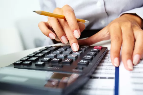 El bono de fin de año obligaría a más trabajadores a pagar Ganancias