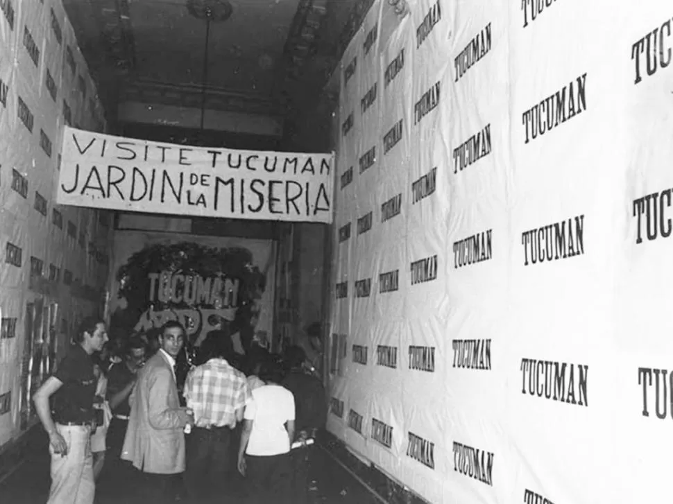 IMÁGENES DE ÉPOCA. El 3 de noviembre de 1968 se inauguró en Rosario la muestra colectiva Tucumán Arde. 